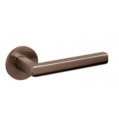 Klamka OKAY BASSE SuperFinish brąz satyna OLIVARI